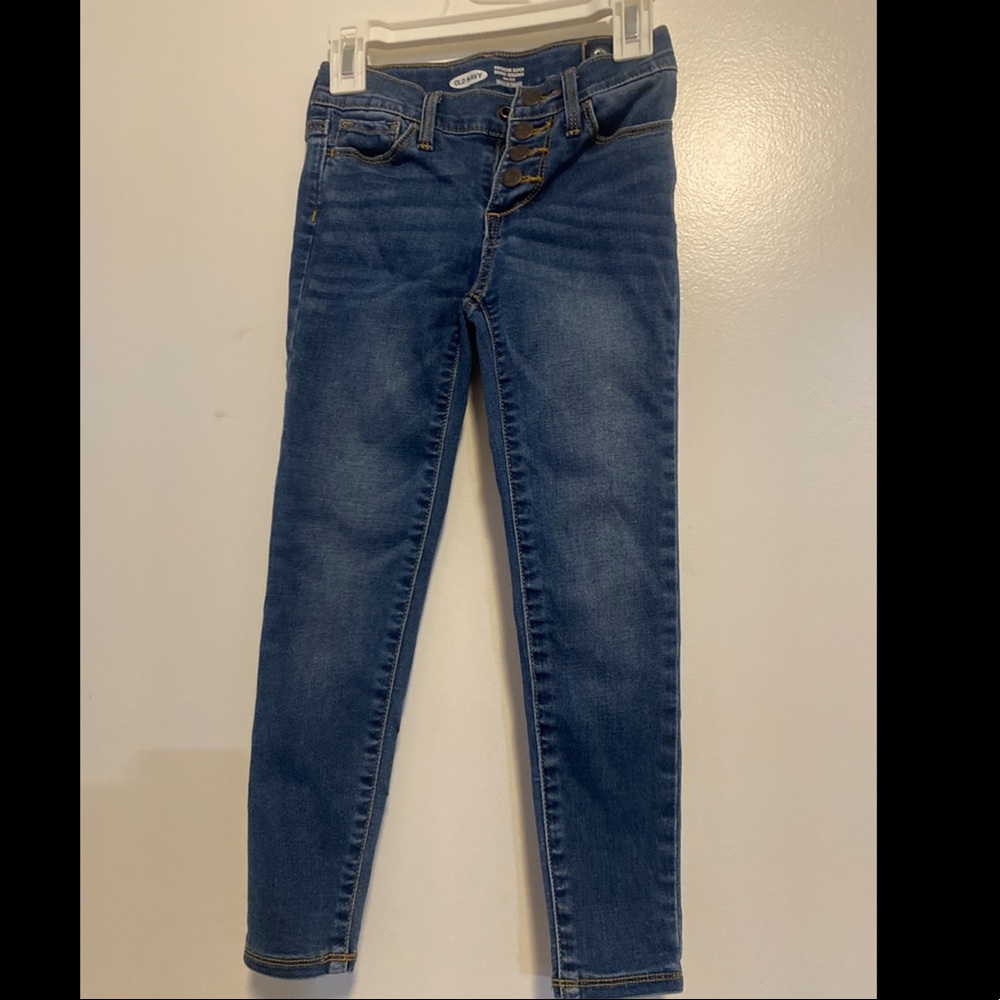 Old Navy. Girls size 6. Rockstar super skinny jeggings. High rise.